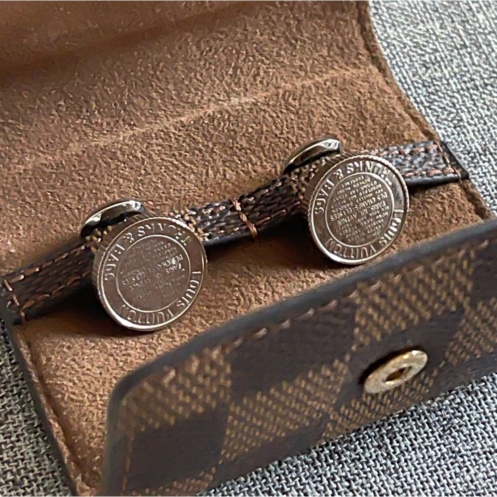 Louis Vuitton Silver Cuff Link set with Damier Ebene Case